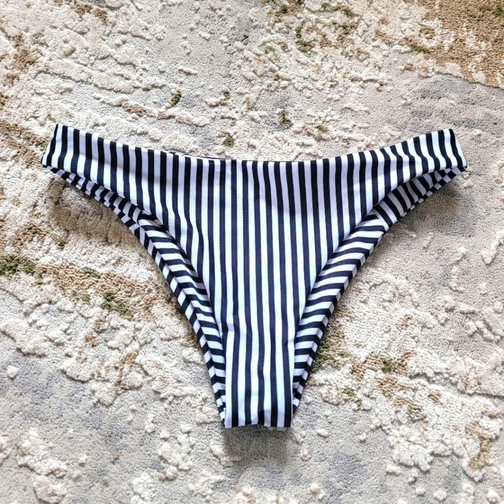 Striped bikini bottom